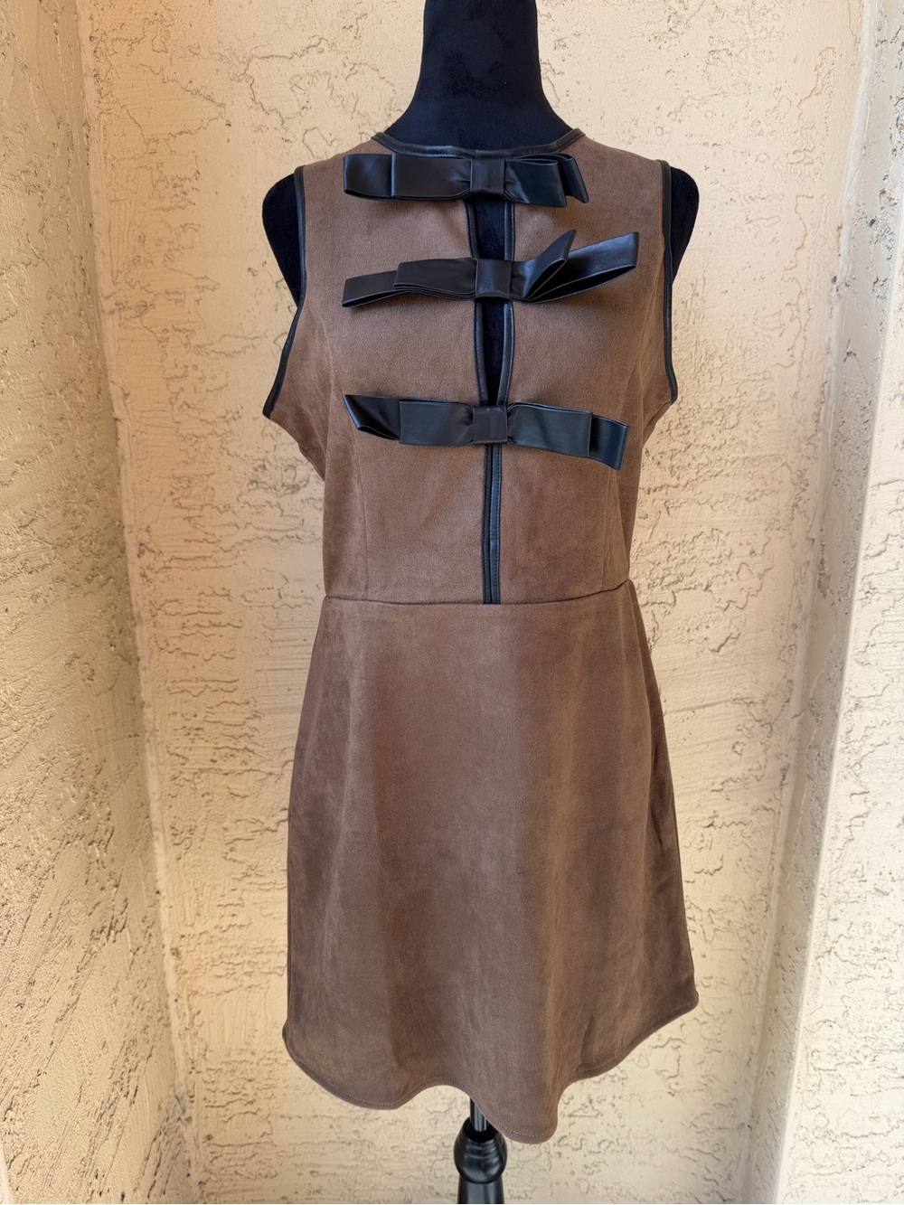 Antropologie Flat White Faux-Suede Sleeveless Bow-Trim Event Mini Dress M NWT - Picture 4 of 14